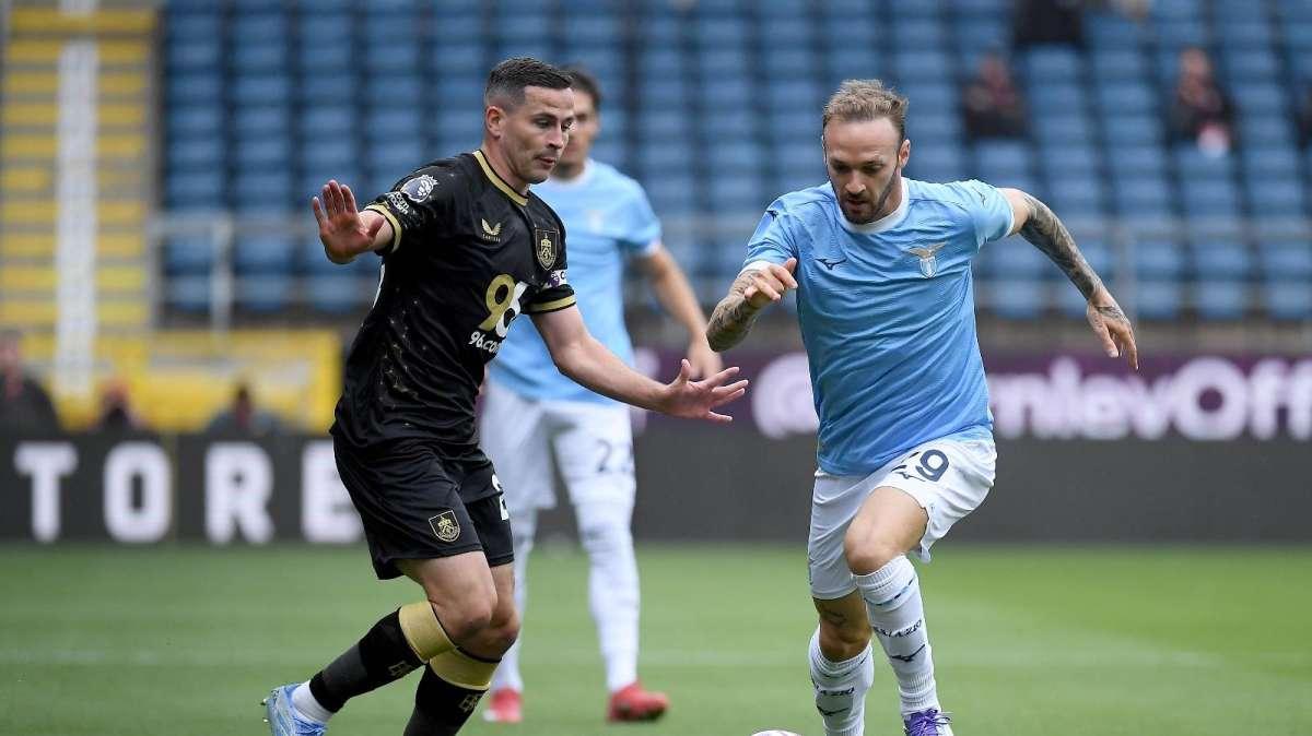 Lazio, dubbio sulla fascia destra: Sarri è chiamato a scegliere il titolare