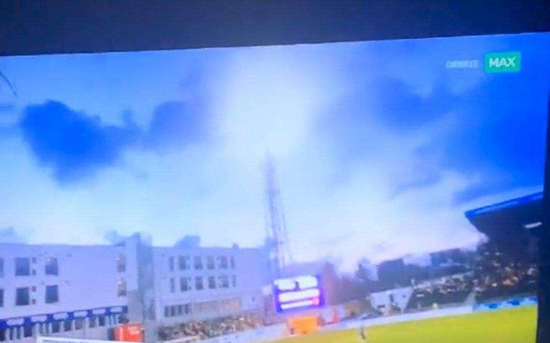 Bodo/Glimt - Rosenborg, guasto tecnico: la partita viene trasmessa... da un cellulare - VIDEO