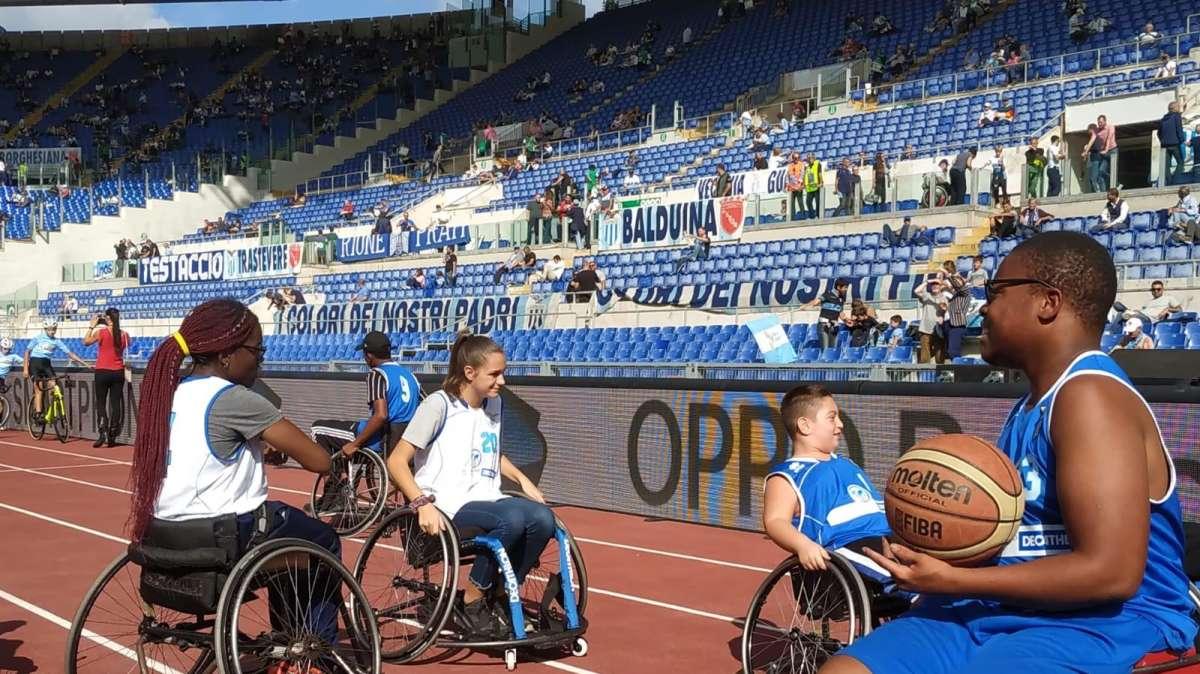 Lazio, i bambini del basket in carrozzina si esibiscono all'Olimpico - FOTO