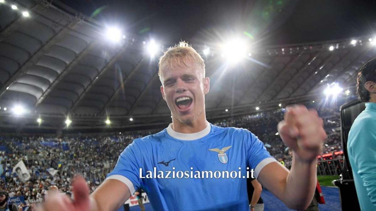 Lazio, coppia difensiva inedita contro il Lecce: si scalda Provstgaard