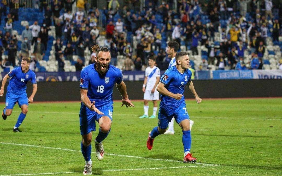 Kosovo, Muriqi esulta: "Lottiamo fino all'ultimo". E i tifosi della Lazio...