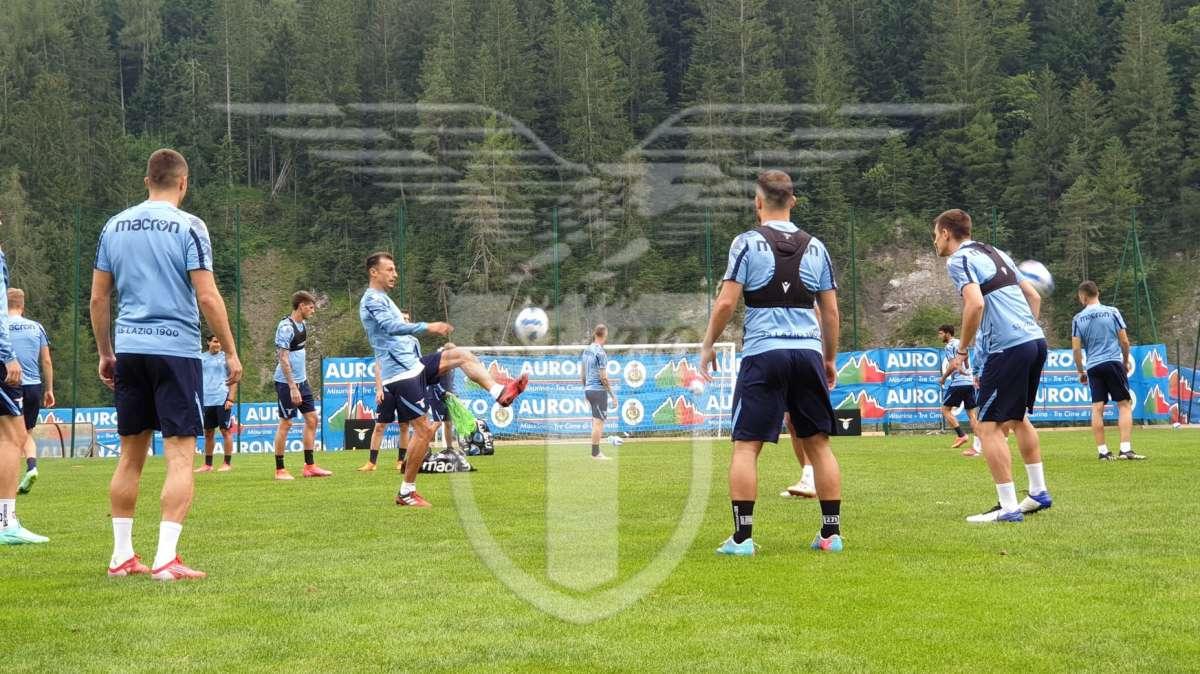 AURONZO GIORNO 16 - Lazio, mister Sarri concede il pomeriggio libero: il programma di oggi