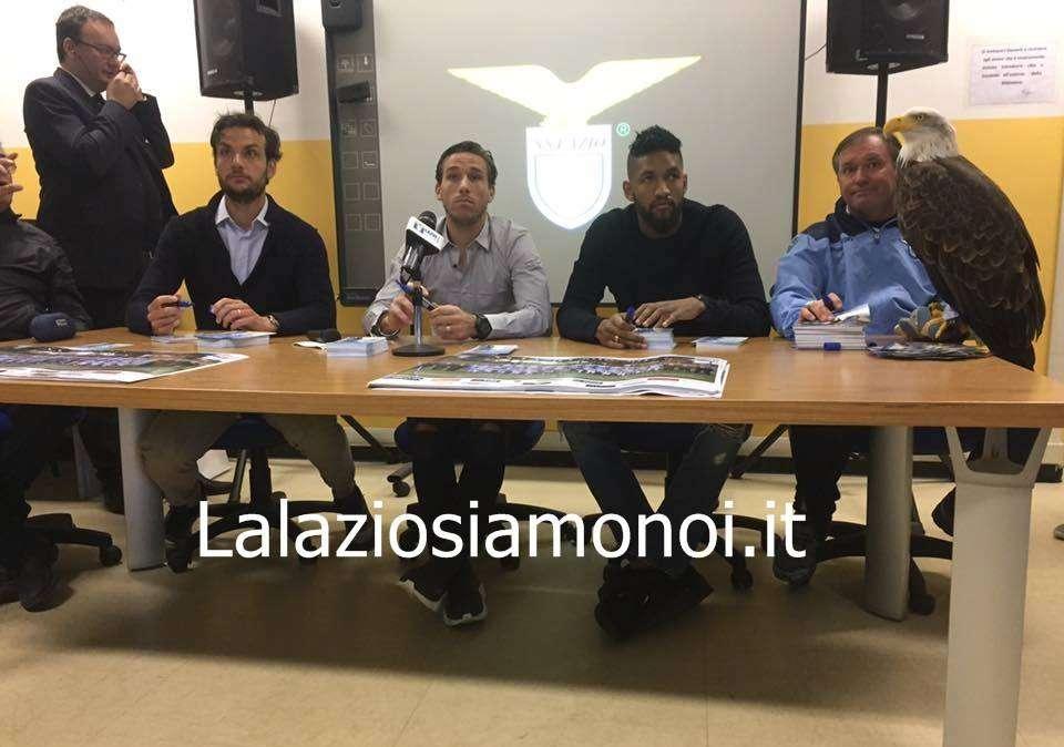 'La Lazio nelle scuole', Biglia: "Orgoglioso di essere capitano di questa squadra". Parolo: "Juve? Per vincere avremo bisogno dei tifosi"