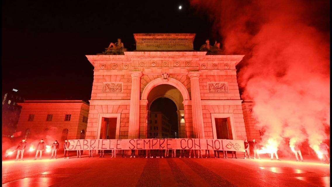 Sandri, i tifosi di Inter e Perugia ricordano ‘Gabbo’: il testo degli striscioni