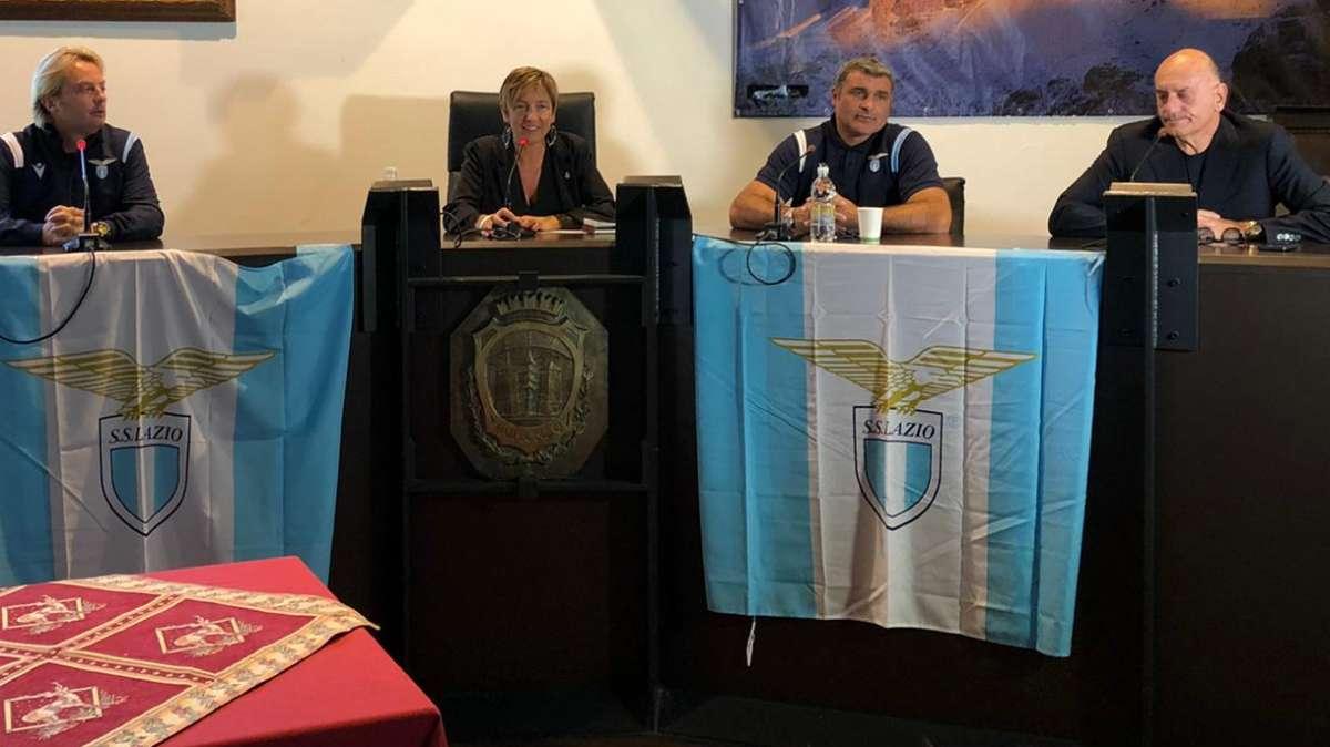 AURONZO GIORNO 10 - Lazio, conferenza in comune: "Ritiro complicato, ma numeri importanti"