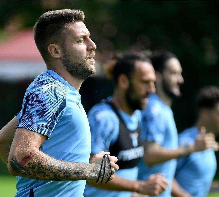 Lazio, a Marienfeld tutti agli ordini di Sarri: "Continuiamo a lottare" - FOTO