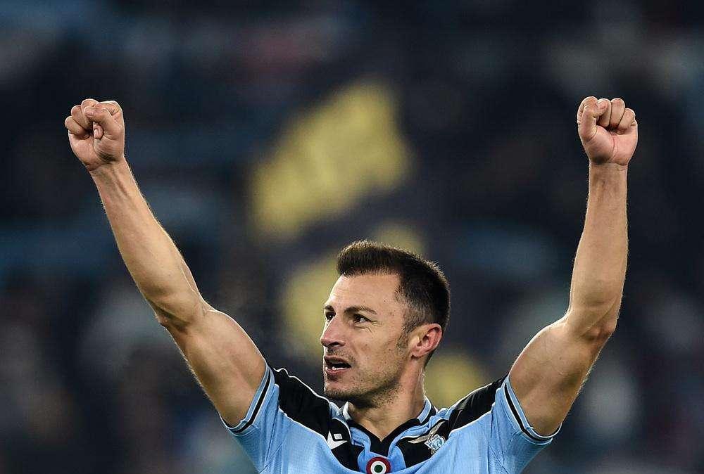 Lazio, Radu compie gli anni: gli auguri del club - FOTO