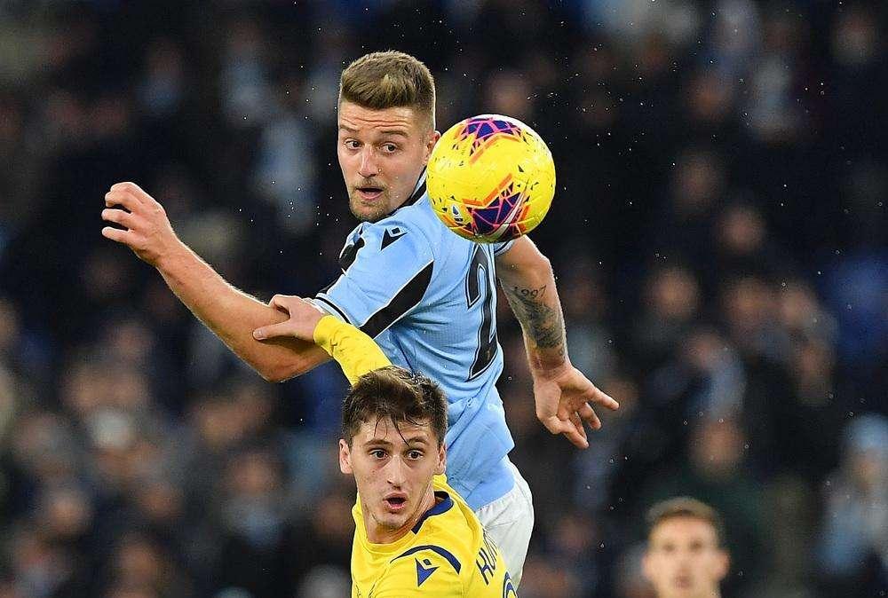 Calciomercato, Schira su Kumbulla: "Il Verona chiede 30 milioni, ecco le offerte di Lazio e Inter"