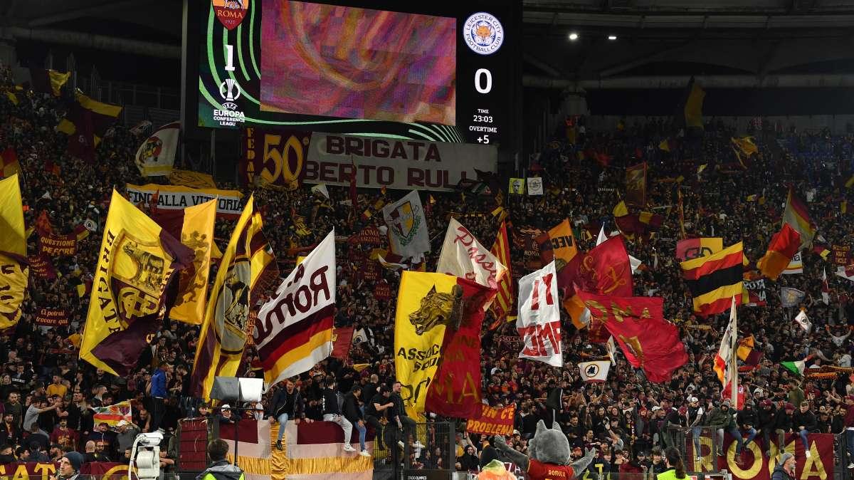 Scontri a Tirana, ma quali italiani: sono romanisti. Perché non si dice?