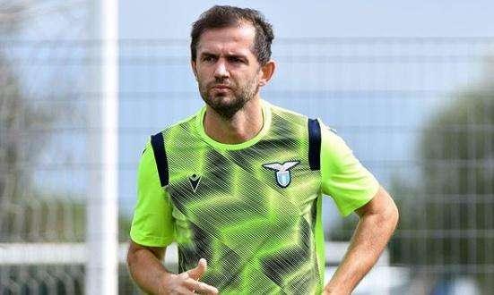 La Lazio riabbraccia Lulic: "Il Capitano è tornato!" - FOTO 