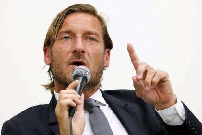 Il regista del film su Totti: "Dice che a Roma ci sono 3 squadre, la Lazio è la terza"