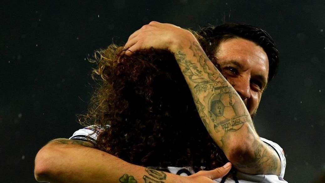 Lazio, il gol e l'abbraccio a Guendouzi: "Tutti i tifosi come Luis" - FOTO