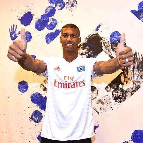 UFFICIALE - Walace firma con l'Amburgo: "Voglio aiutare il club in questo momento difficile"