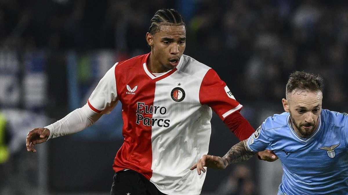 Lazio, tutto su Stengs: contatti continui, presto l'affondo per il 'nuovo 10'
