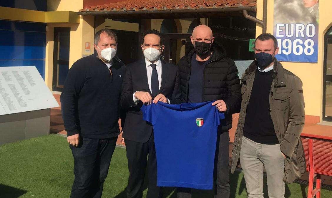 Lazio | Coverciano, esposta la maglia dell'Italia del '74 di Re Cecconi