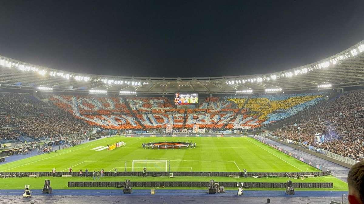 Lazio, la scenografia è pura magia: la Nord 'disegna' Wonderwall - FT&VD