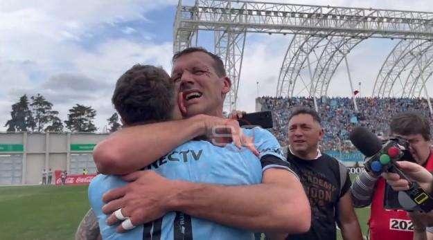 Belgrano | L'ex Lazio Novaretti in lacrime: ha riportato in A il club