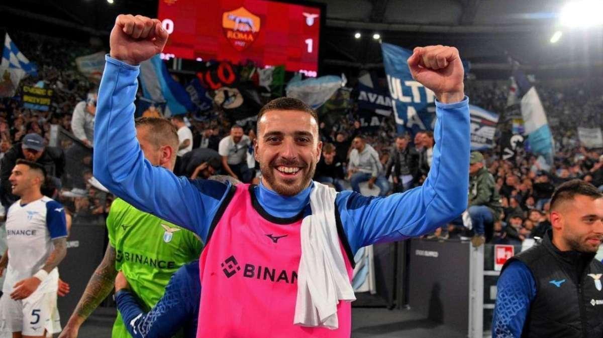 Lazio, Gila vede la "strada giusta". Il post sui social: "Roma è biancoceleste!" - FOTO