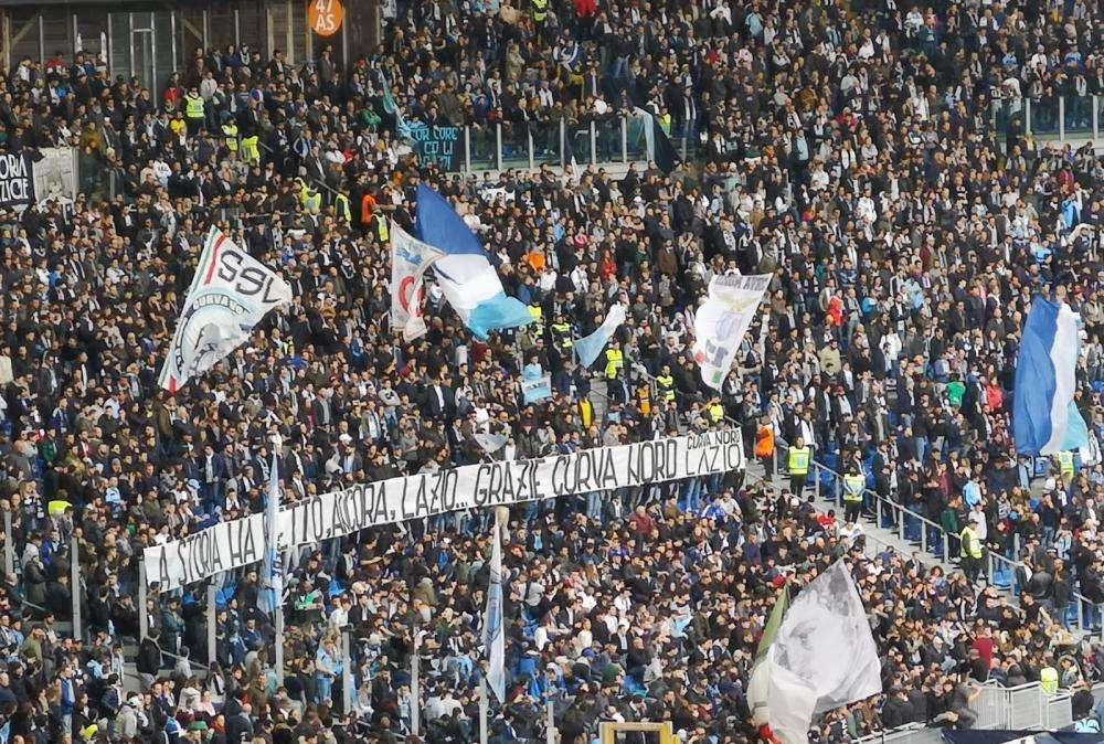 Lazio - Spal, il 'grazie' alla Nord per la scenografia del derby - FT