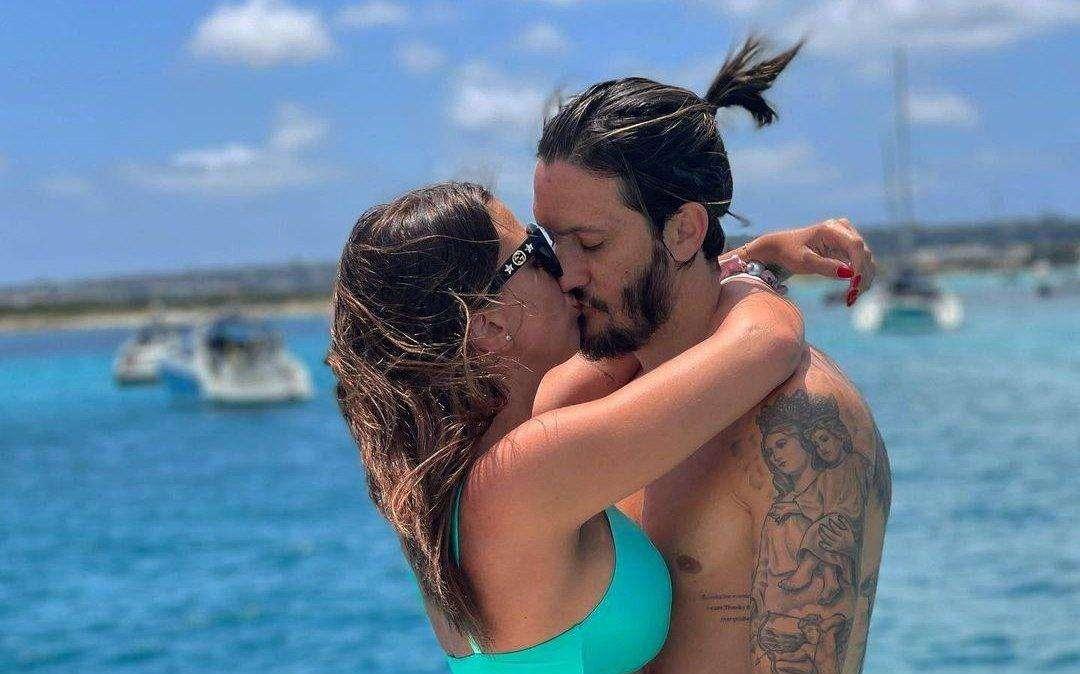Luis Alberto, incidente in auto per la moglie: "Per fortuna stiamo bene" - FOTO