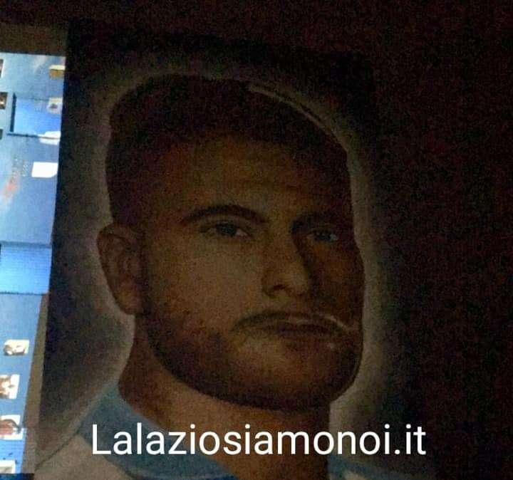 Lazio, imbrattato il murales di Immobile - FOTO