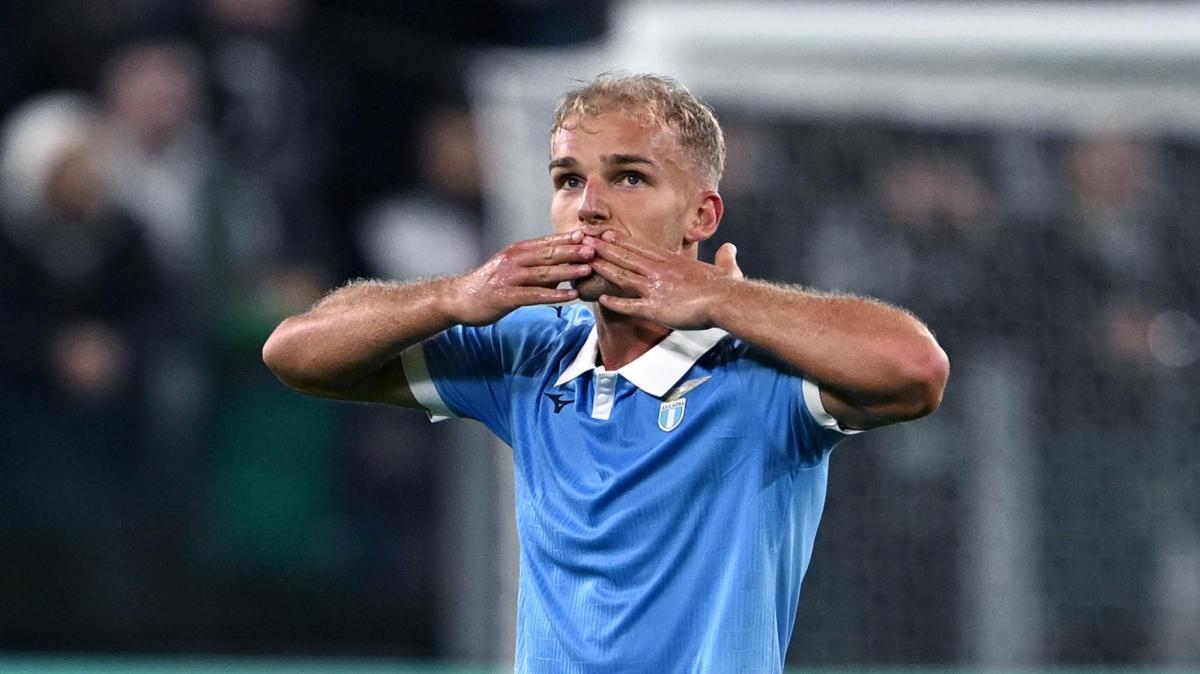Lazio, Isaksen a Dazn: "Meritiamo tutto questo. Il mister dice sempre che..."