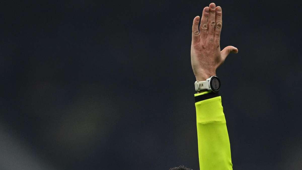 Verona - Lazio, gravi errori per Guida: le pagelle dei quotidiani