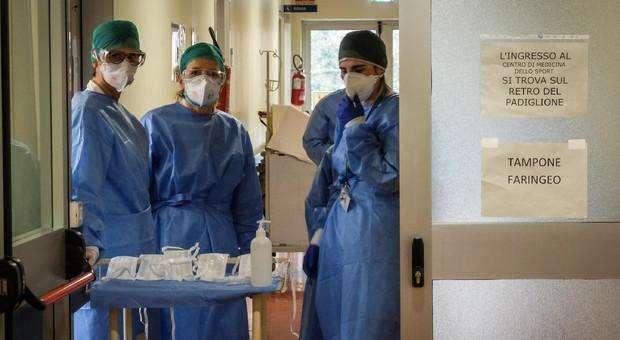 Coronavirus, 'paziente 1' fuori da terapia intensiva: respira autonomamente