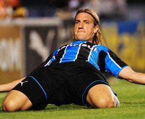 Giallo Maxi Lopez, il Gremio rivendica il riscatto: "Siamo tranquilli, abbiamo proceduto al pagamento"