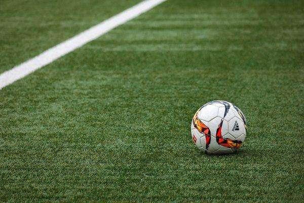Ifab, promosse le 5 sostituzioni: "Siano permanenti"