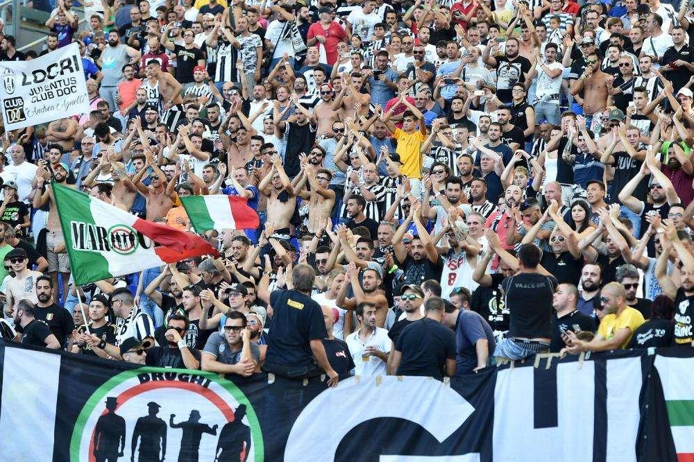 Lazio - Juventus, aperta la Sud per i tifosi bianconeri