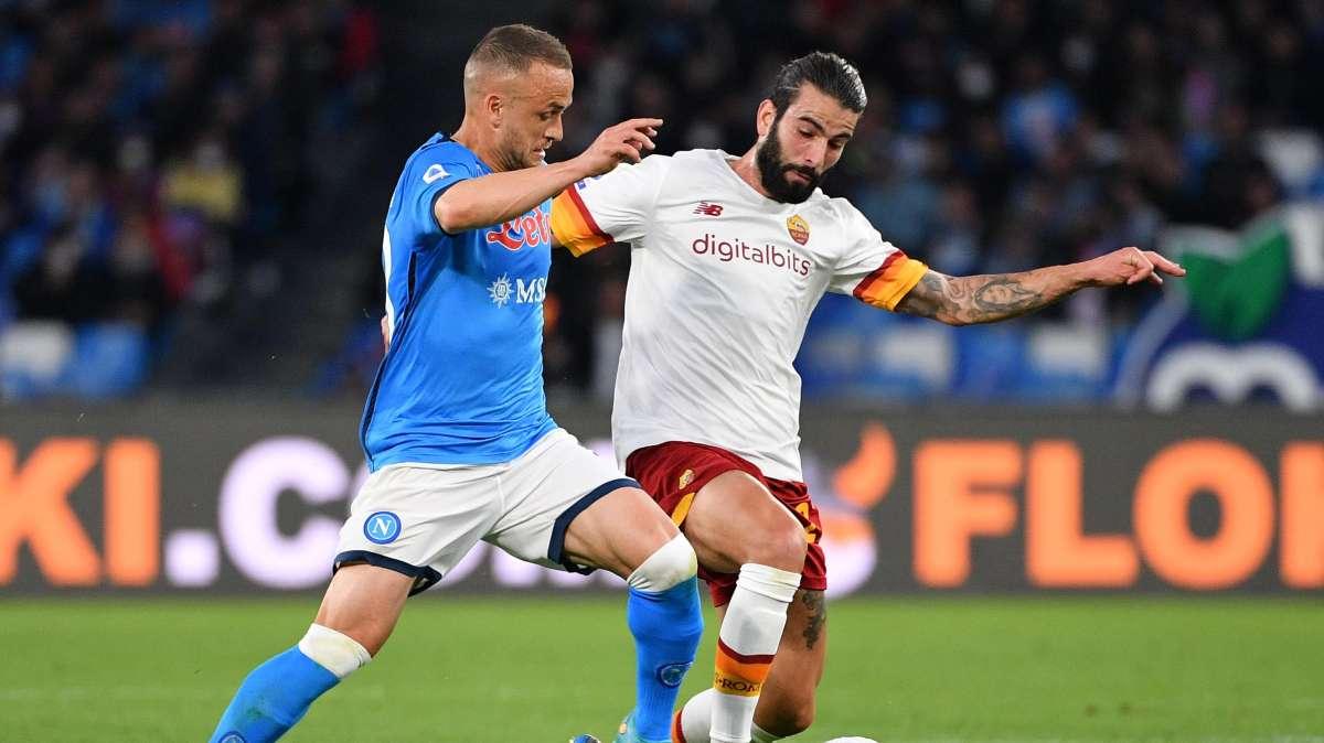 Serie A, il Napoli gioca solo un tempo: la Roma la riacciuffa nel finale