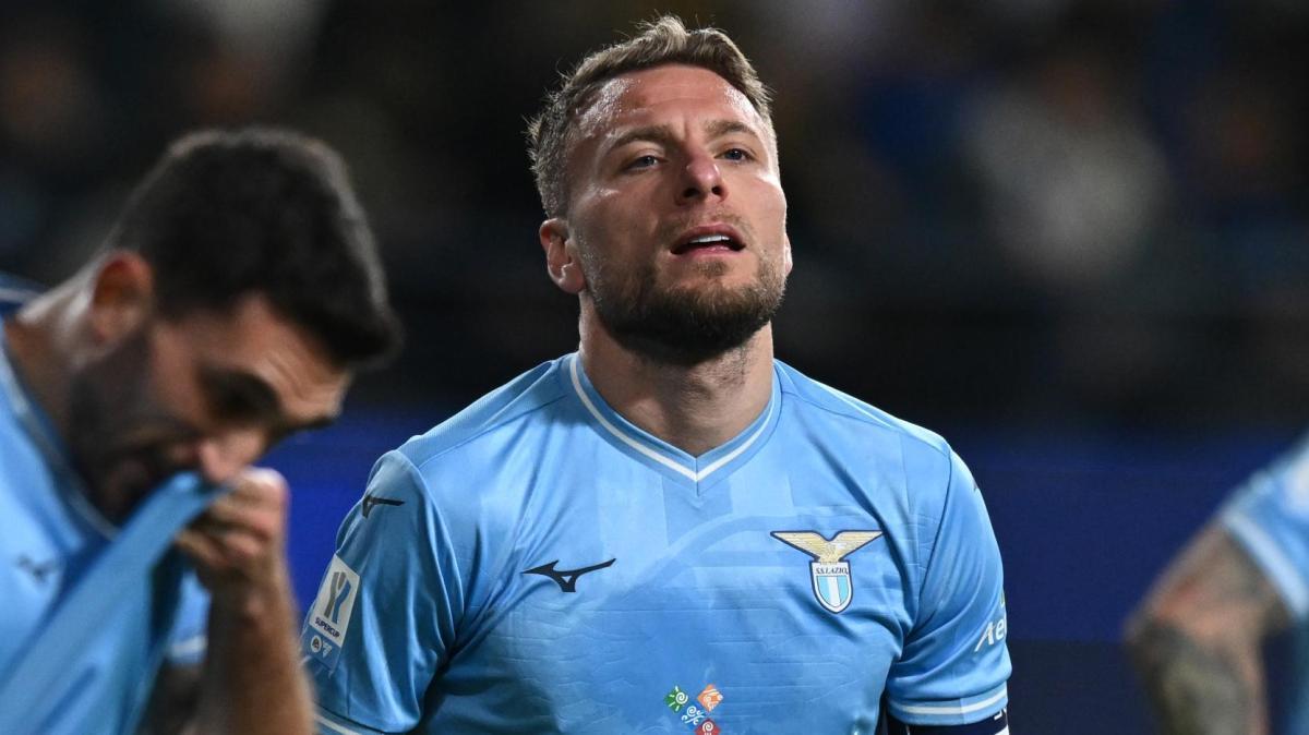 Lazio, Immobile torna sull'addio: "Mi stavano accompagnando alla porta..."