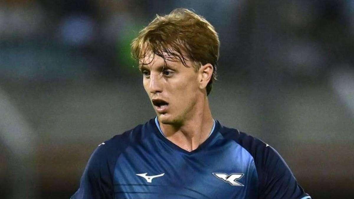 Lazio, non si ferma in vista dell'operazione: la foto con Tavares
