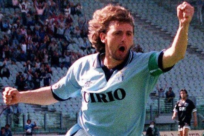 Lazio, gli auguri del club per il compleanno di Beppe Signori - VIDEO