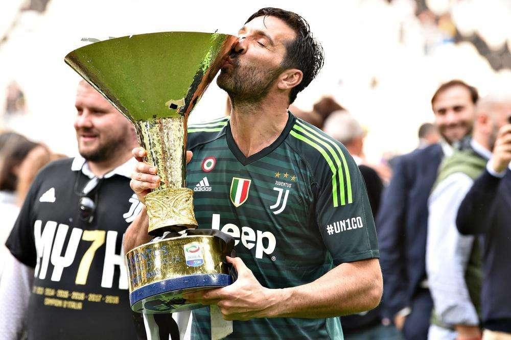 Calciomercato, Buffon e il clamoroso ritorno: il portiere sceglie la Juve