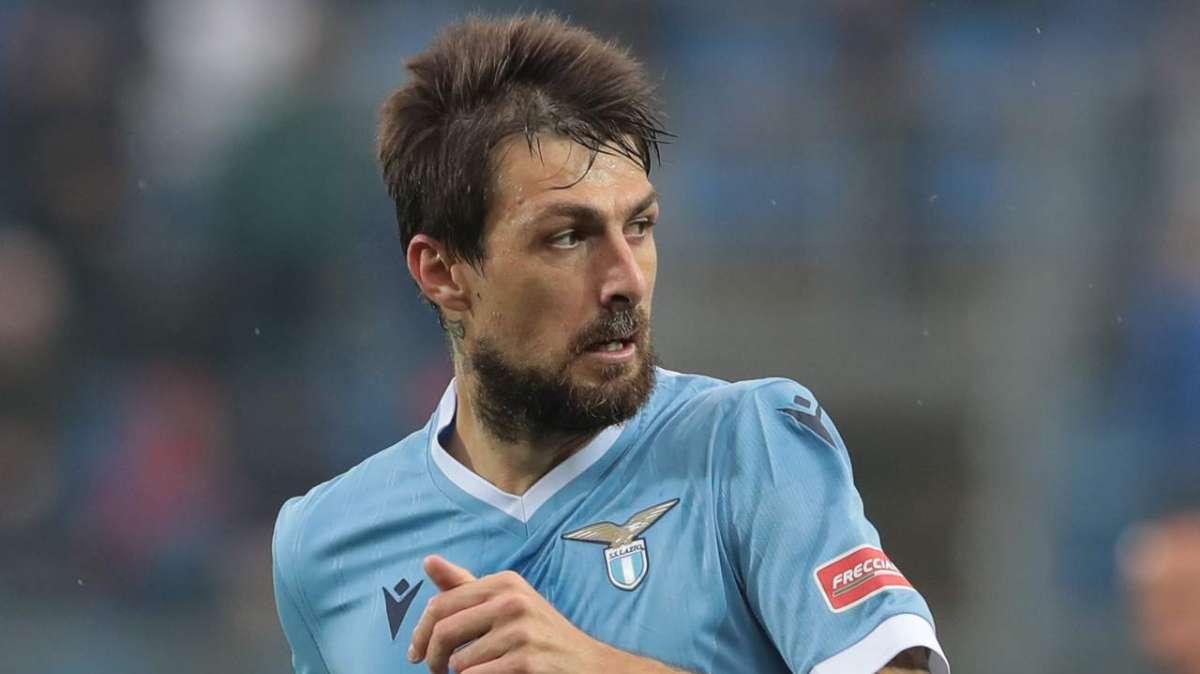 Lazio, gli esami di Acerbi: ecco quando tornerà in gruppo