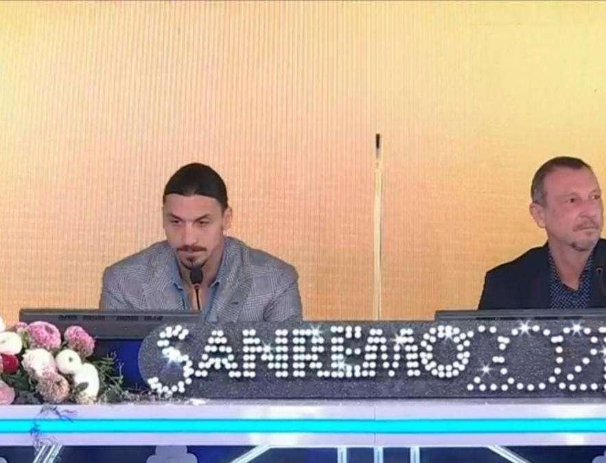 Sanremo, incredibile Ibra: bloccato in autostrada arriva all’Ariston in moto...