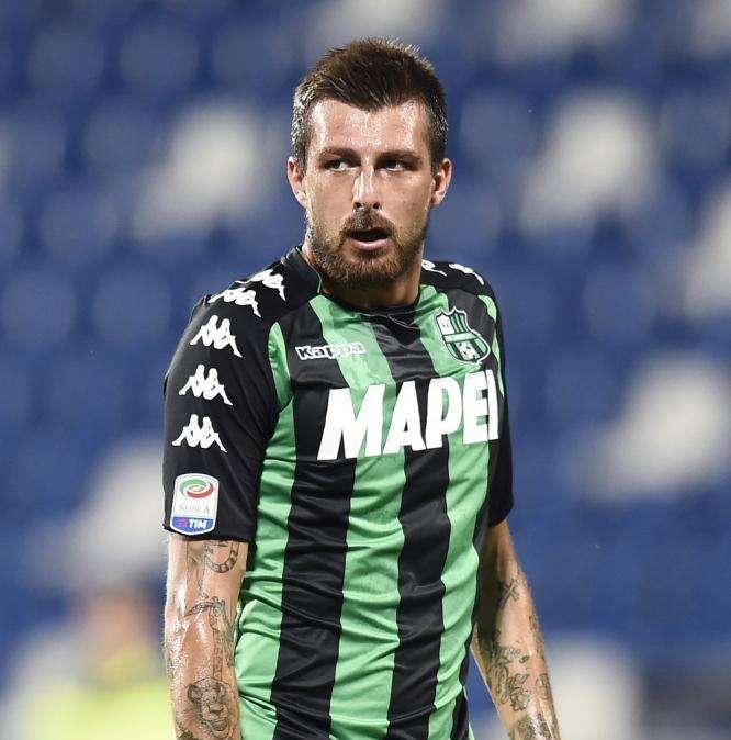 Lazio, oggi arriva Acerbi: difensore atteso a Roma, domani le visite