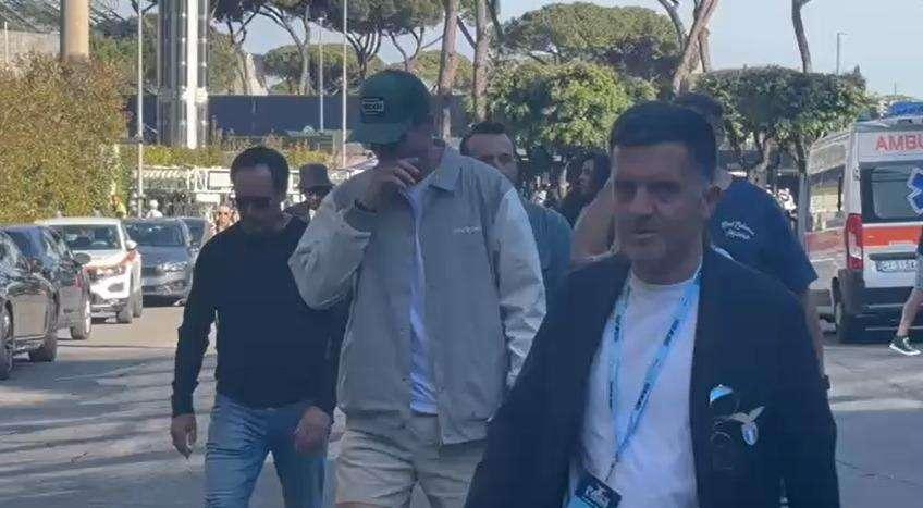 Il "Forza Lazio" di Tommy Paul: il tennista è arrivato all'Olimpico - VIDEO