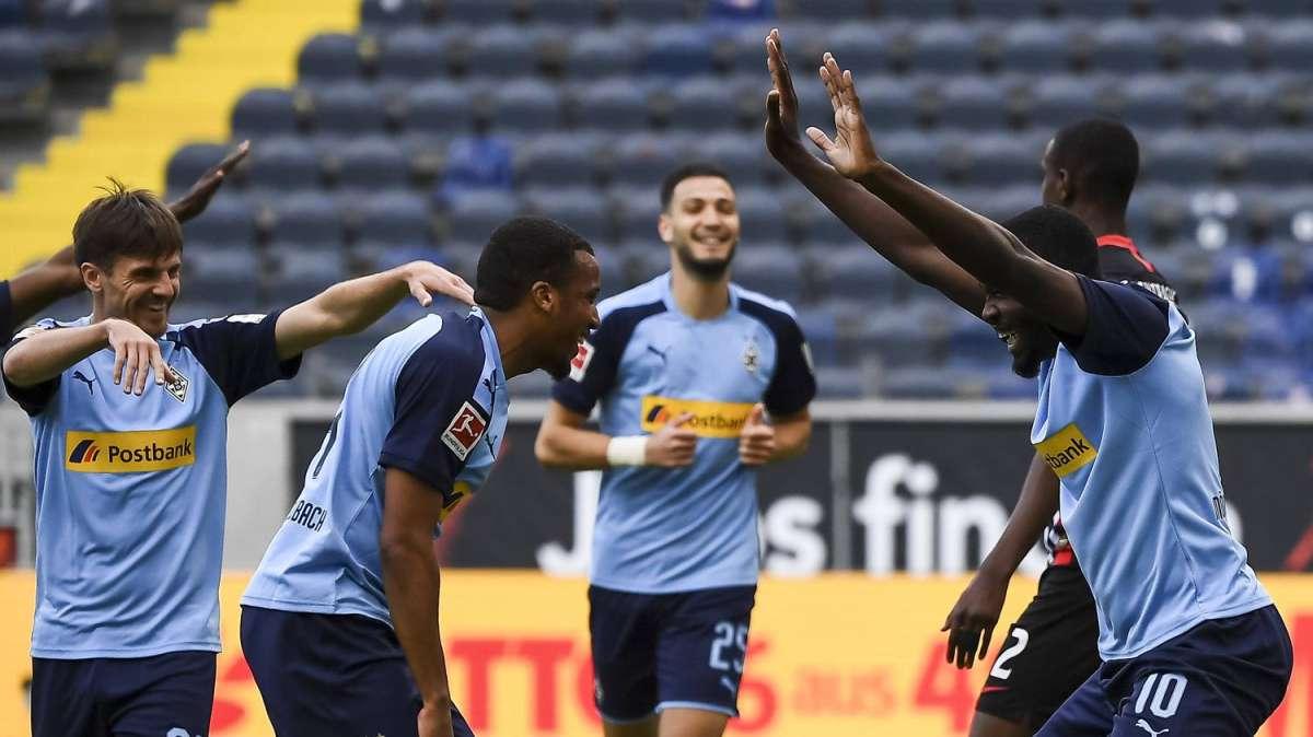 Borussia Mönchengladbach: un iPad, gli ultimi minuti della gara dell'Inter... e una pazza esultanza! - VIDEO