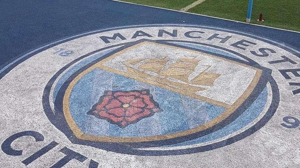 Manchester City, omaggio al passato: tifosi impazziti per la maglia 'Away' - VIDEO
