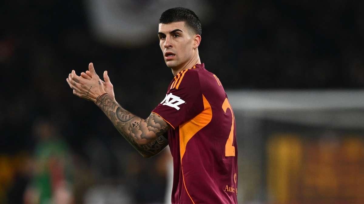 Roma, Mancini sul derby contro la Lazio: "Pesante, ma si prepara da solo"