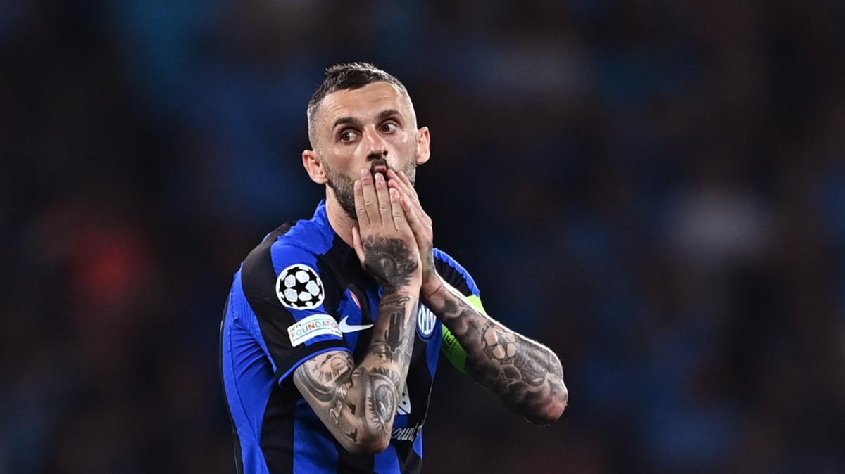 Lazio, non solo difesa: si valuta Brozovic a centrocampo