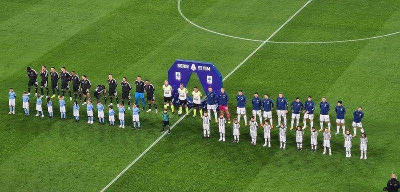RIVIVI DIRETTA - Juventus - Lazio 3-0: biancocelesti KO allo Stadium, la decidono Kean e Milik