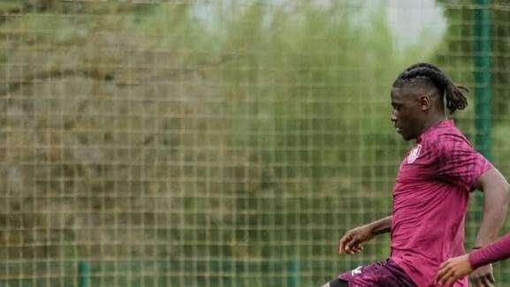 Burnley - Lazio | Tchaouna riabbraccia Fabiani e i suoi ex compagni - VIDEO