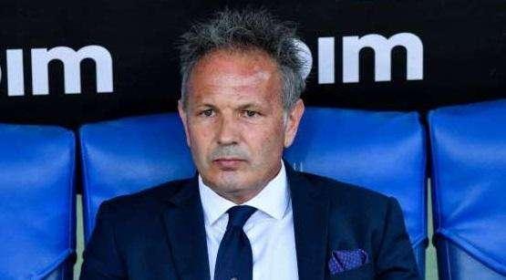 Bologna, Mihajlovic anticipa le cure: il comunicato del club