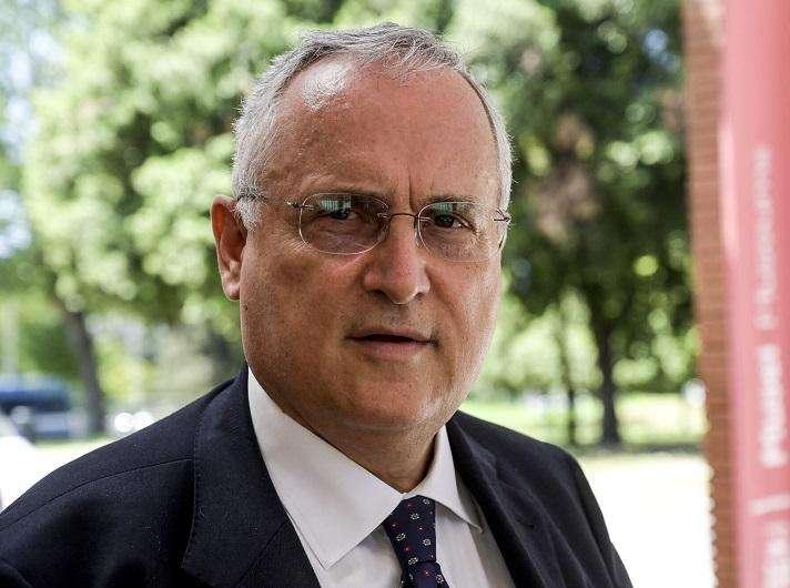Lazio, bagno di passione per Lotito in Molise. E l'omaggio con l'aquila...