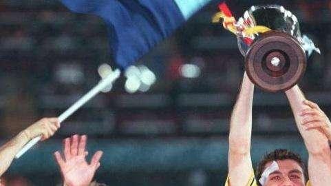 Lazio, la UEFA celebra Vieri: il gol al Mallorca in Coppa delle Coppe - FT