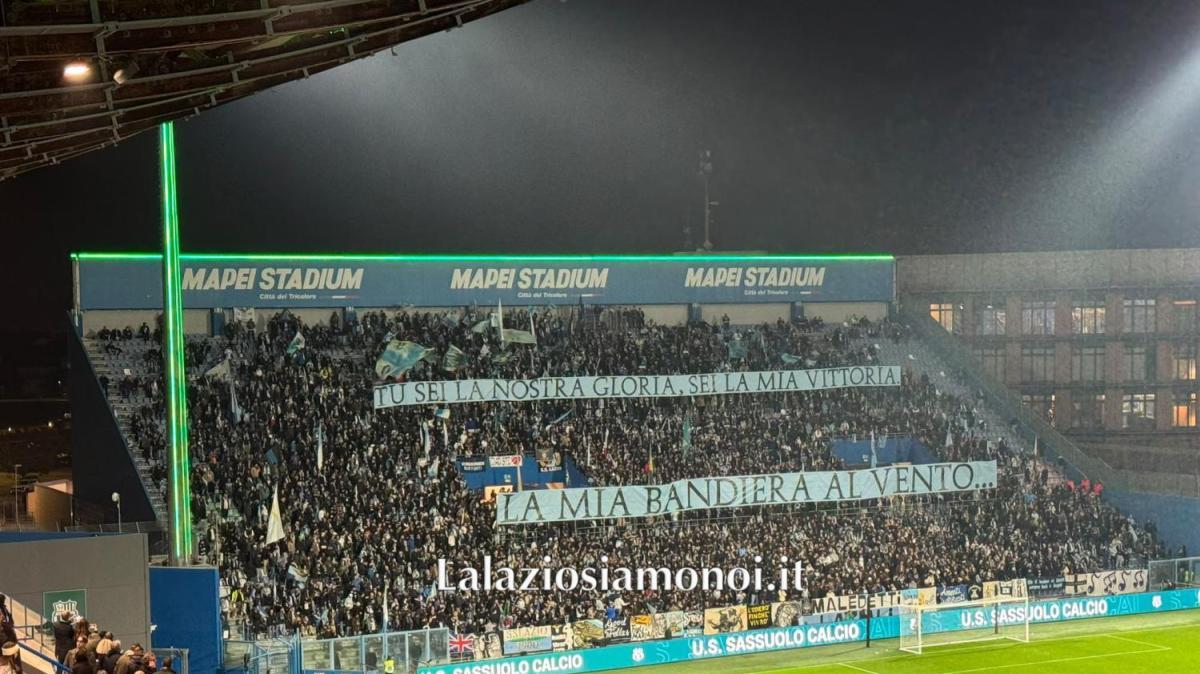Lazio, la dichiarazione d'amore dei tifosi: "Sei la nostra gloria" - FOTO